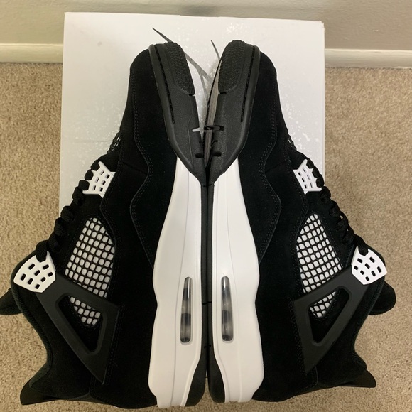 Jordan Retro 4 White Thunder Size 12 Style #FQ8138-001 - Picture 6 of 14